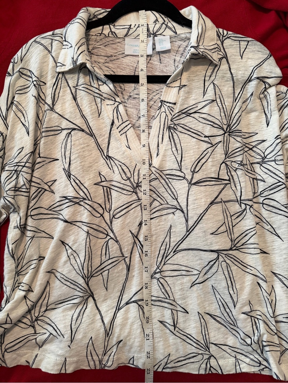 Cynthia Rowley size L 3/4 Sleeve Black and White Linen Top with Leaf Print - Picture 6 of 7